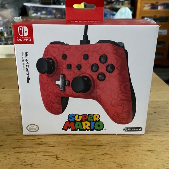 Nintendo Switch Super Mario Wired Controller - Picture 1 of 2